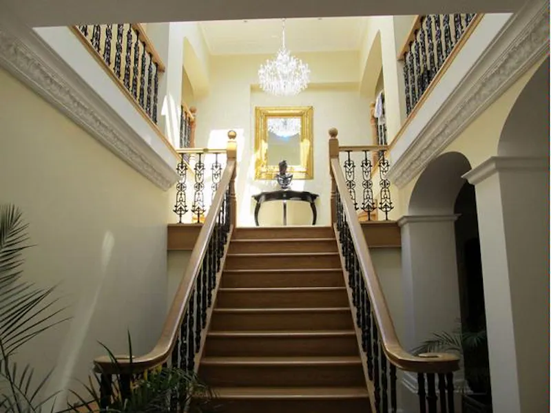 Staircase at Purley Modern country house, D2081 (photo 14)