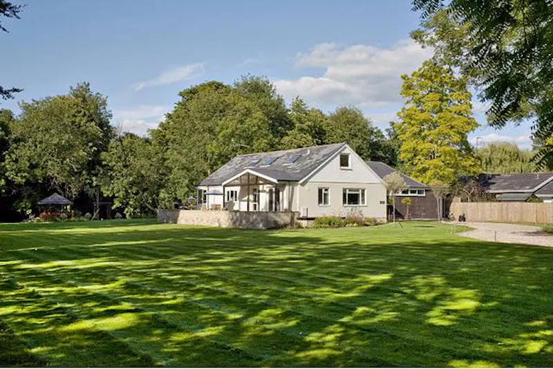 Film location D2083 in Berkshire (photo 13)