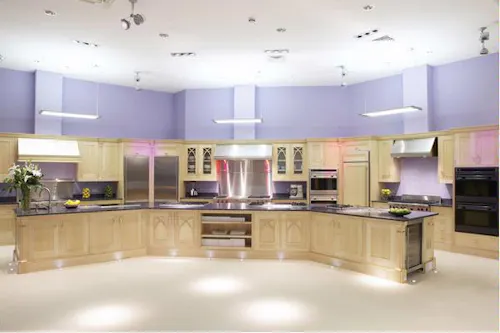 Colourful studio kitchen in Debden, Q58