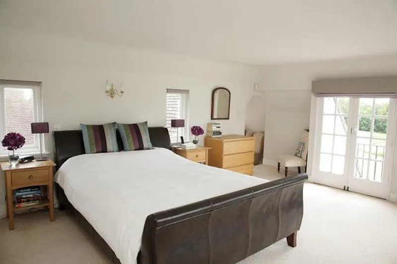 Bedroom at Film location C820 in East Sussex (photo 13)