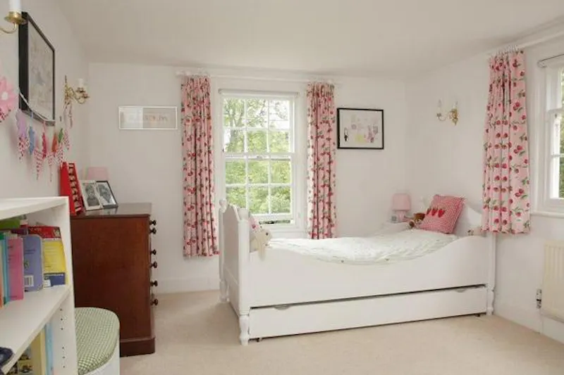 Bedroom - child's at Film location C820 in East Sussex (photo 15)