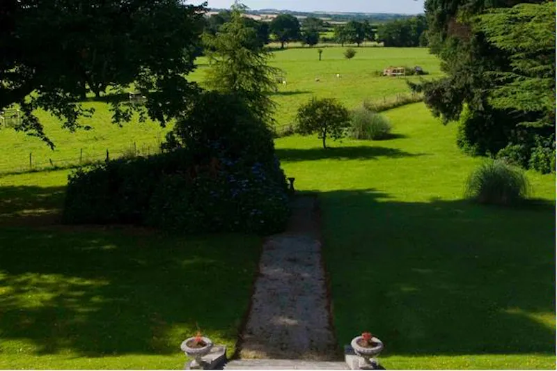 Opulent Plymouth country house, A1279 (photo 17)