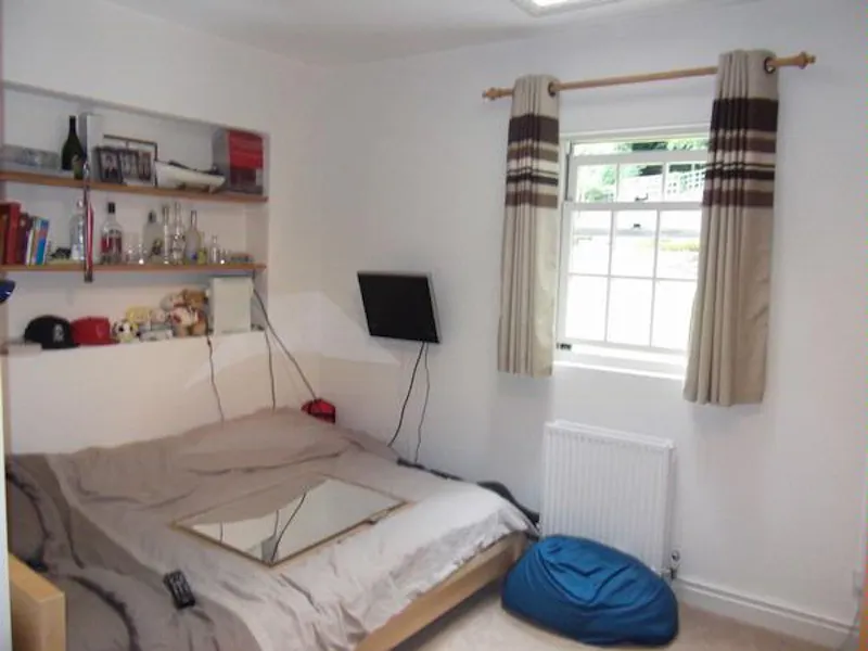 Film location C821 in Middlesex (photo 8)