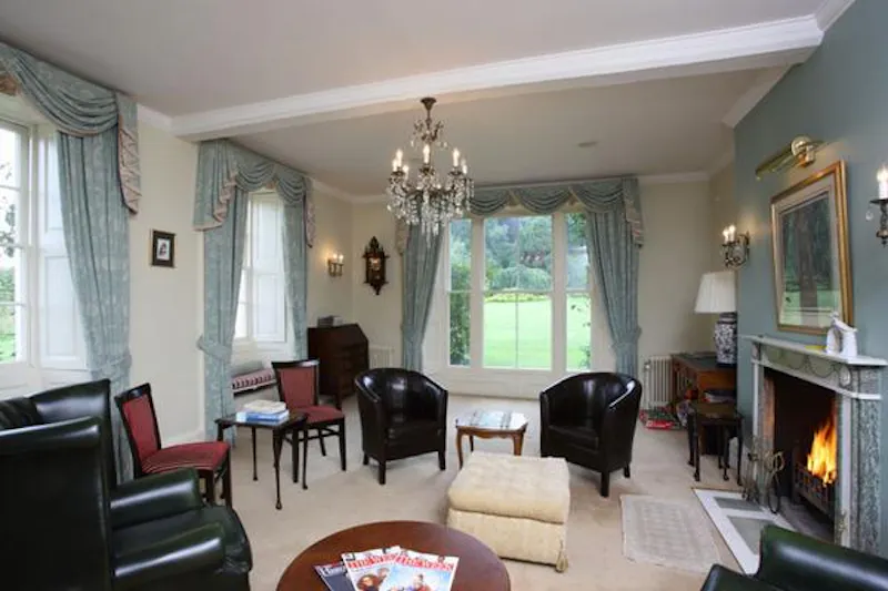 Drawing room at Film location L631 in Norfolk (photo 7)