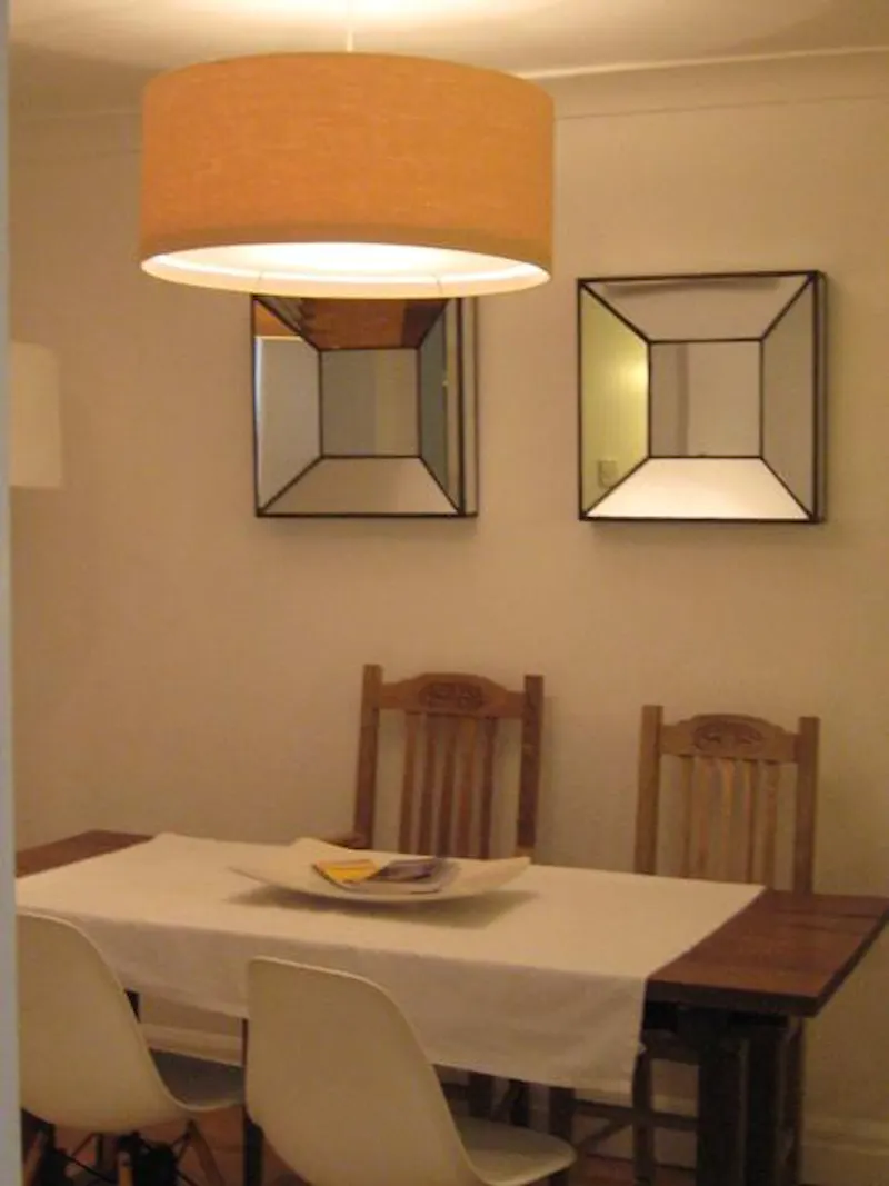 Dining room at Croydon ground floor apartment, F1001 (photo 4)