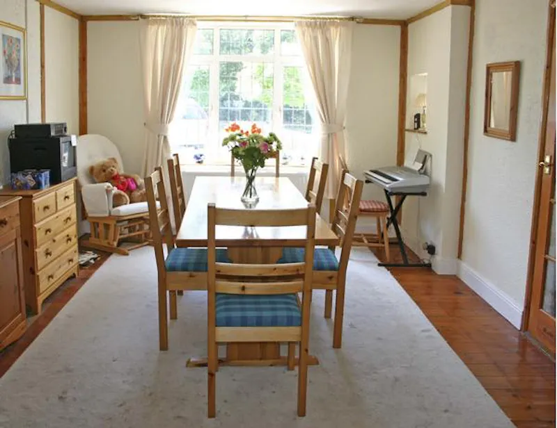 Dining room at Detached house Arborfield, B1567 (photo 5)