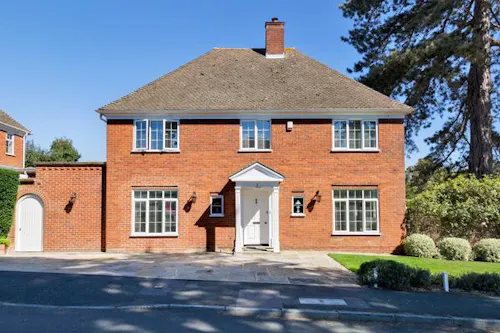 Stunning house in Tenterden, B1570