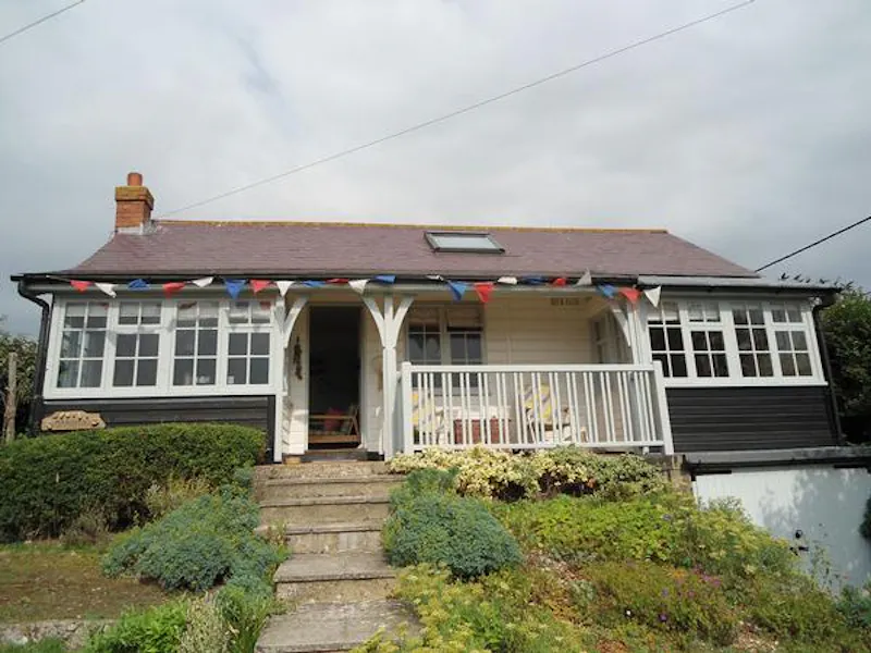 Winchelsea beach house, C822 (photo 1)