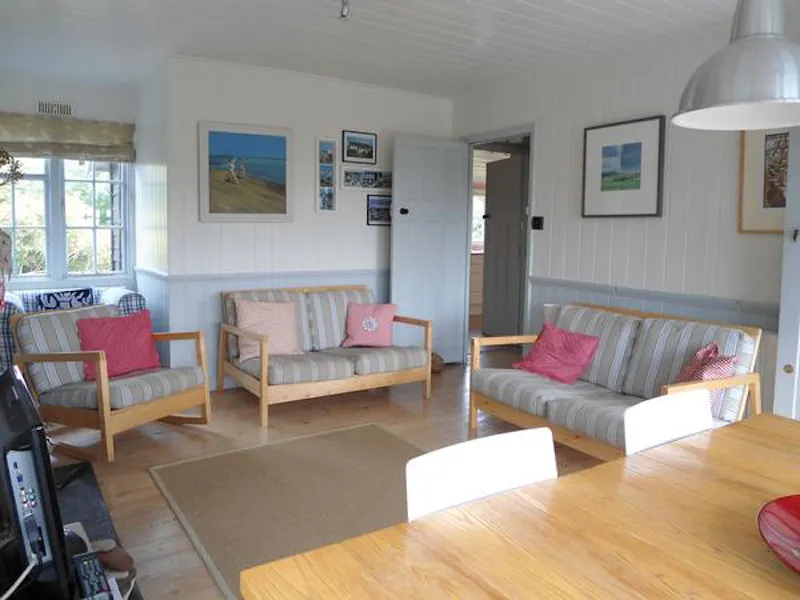 Winchelsea beach house, C822 (photo 3)