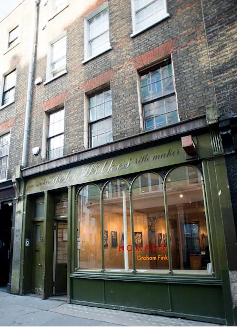 Contemporary gallery in Soho, N221 (photo 1)