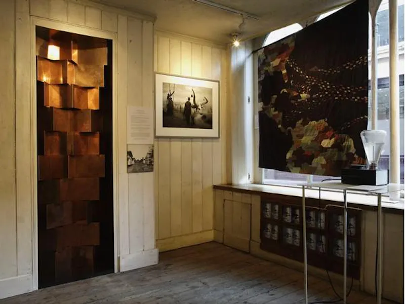 Contemporary gallery in Soho, N221 (photo 3)