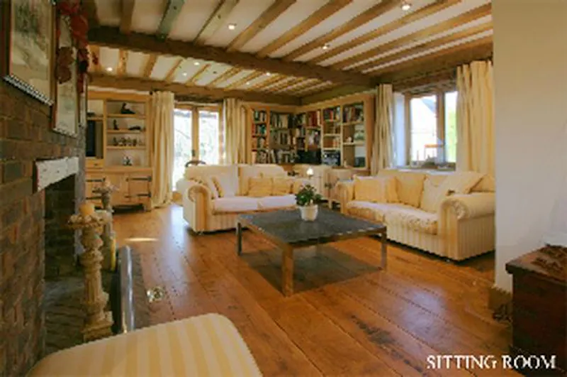 Living Room at Film location L633 in East Sussex (photo 15)