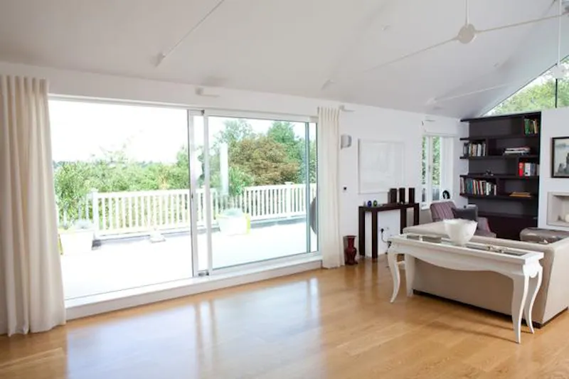 Modern Wimbledon house, D2087 (photo 7)