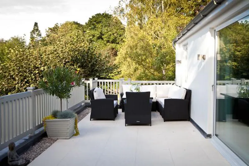 Modern Wimbledon house, D2087 (photo 24)