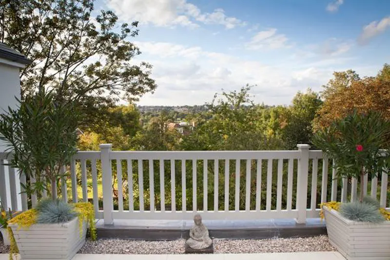 Modern Wimbledon house, D2087 (photo 26)