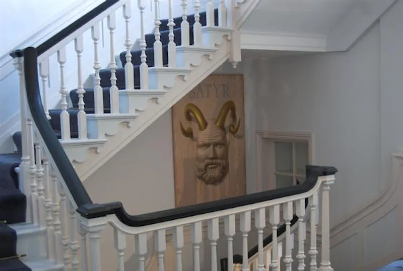 Staircase at Chatham dockyard house, A1287 (photo 12)