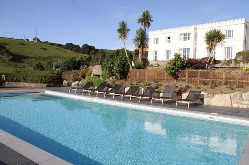 Swimming pool - outdoor at Film location D2090 in Cornwall (photo 24)