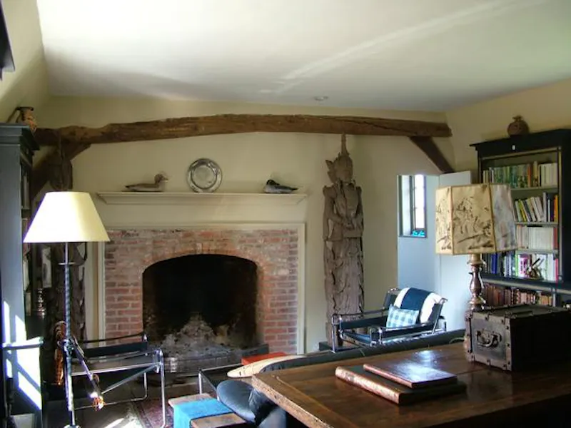 Fireplace at Moated Stowmarket country house, L634 (photo 4)