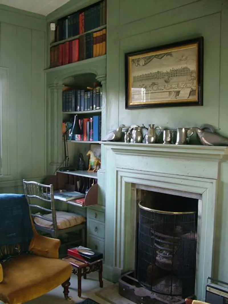 Moated Stowmarket country house, L634 (photo 8)