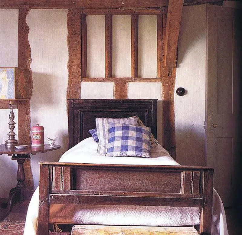 Moated Stowmarket country house, L634 (photo 14)