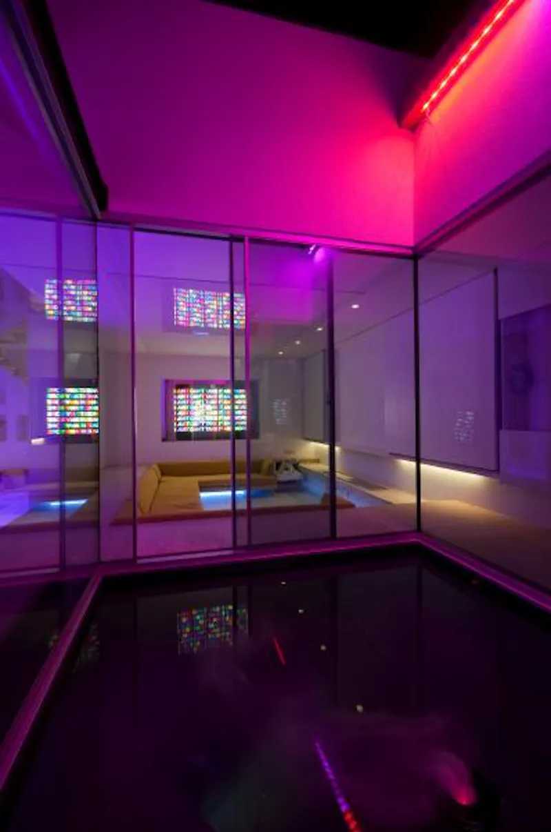 High-tech Kensington house, K352 (photo 43)