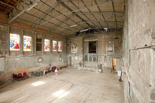 Derelict Peckham chapel, CH87