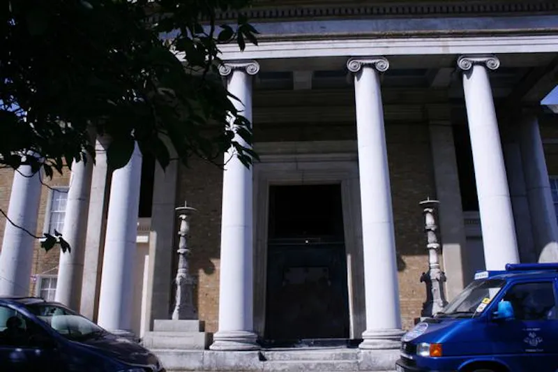 Derelict Peckham chapel, CH87 (photo 10)