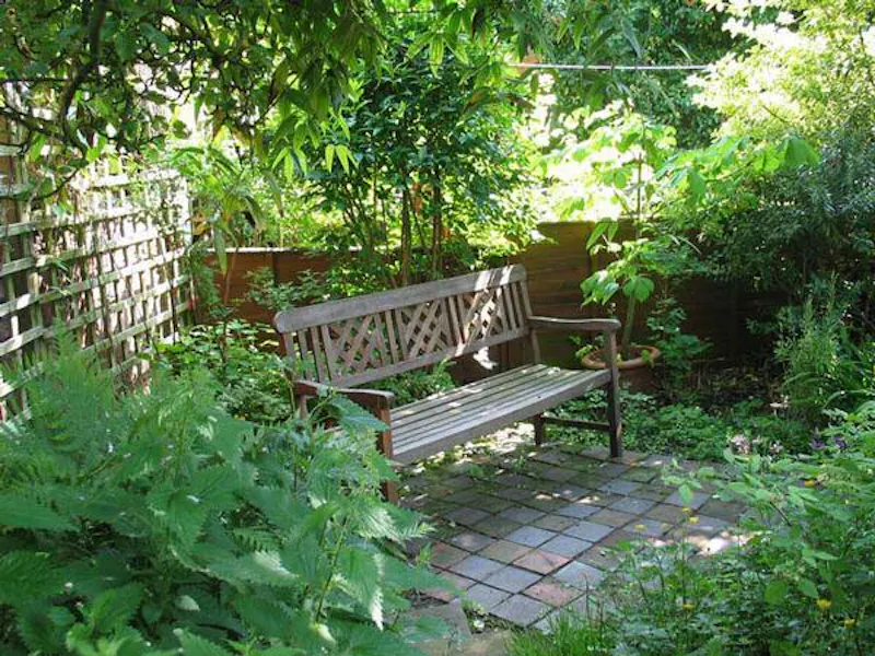 Stroud Green family house, B1002 (photo 20)