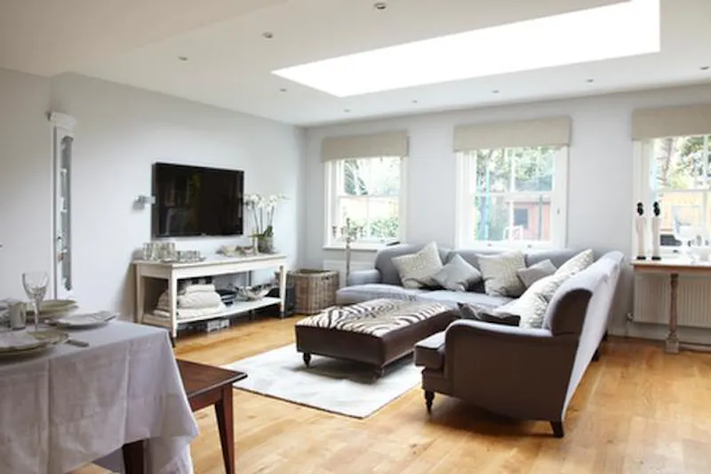 Open plan at Film location E367 in London (photo 9)
