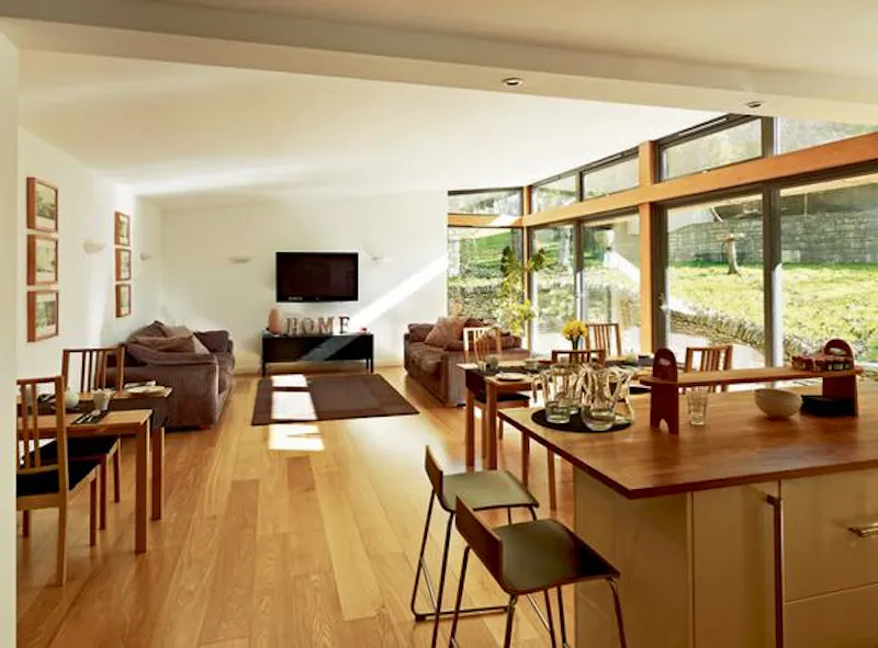 Open plan at Wooden modern Bath house, K354 (photo 2)
