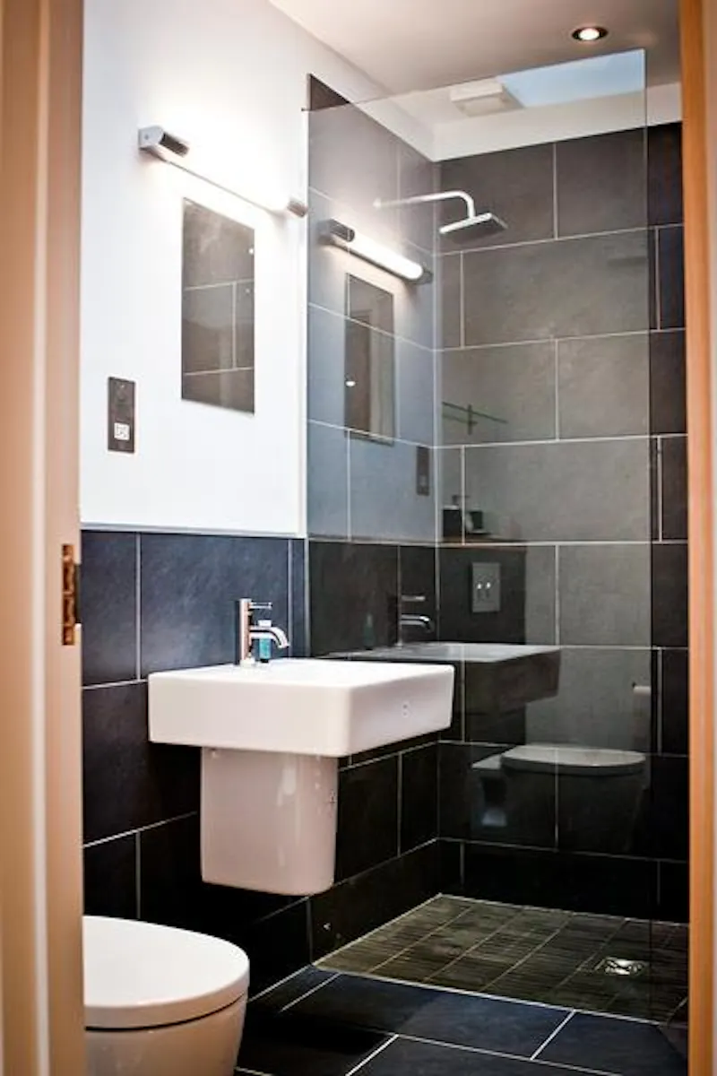 Shower at Wooden modern Bath house, K354 (photo 10)
