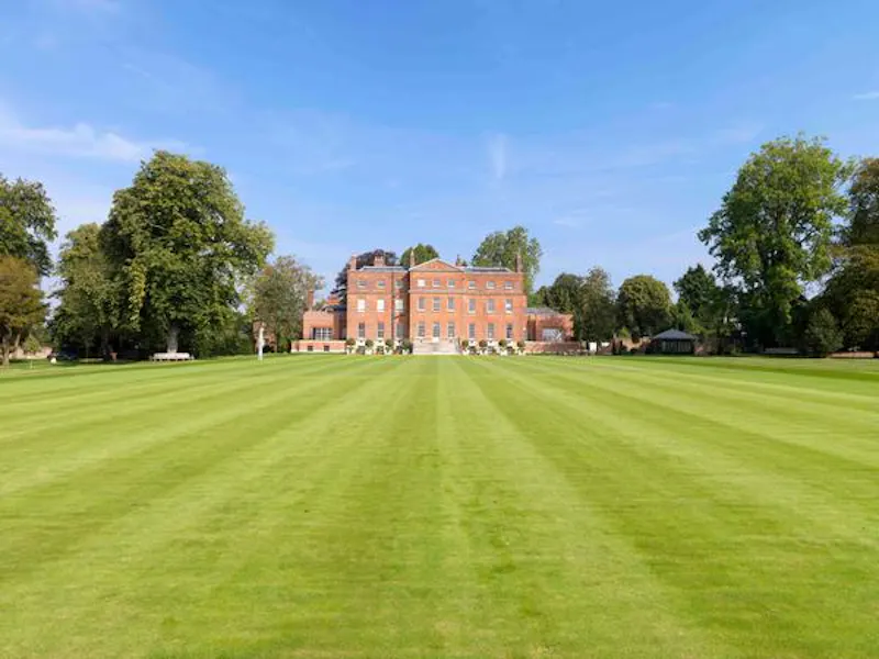 Country Alton house with pool, A1290 (photo 1)