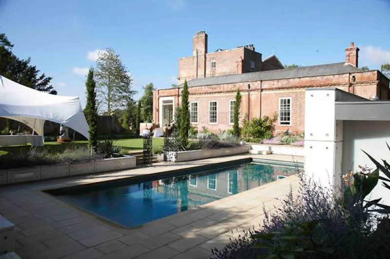 Swimming pool - outdoor at Country Alton house with pool, A1290 (photo 22)
