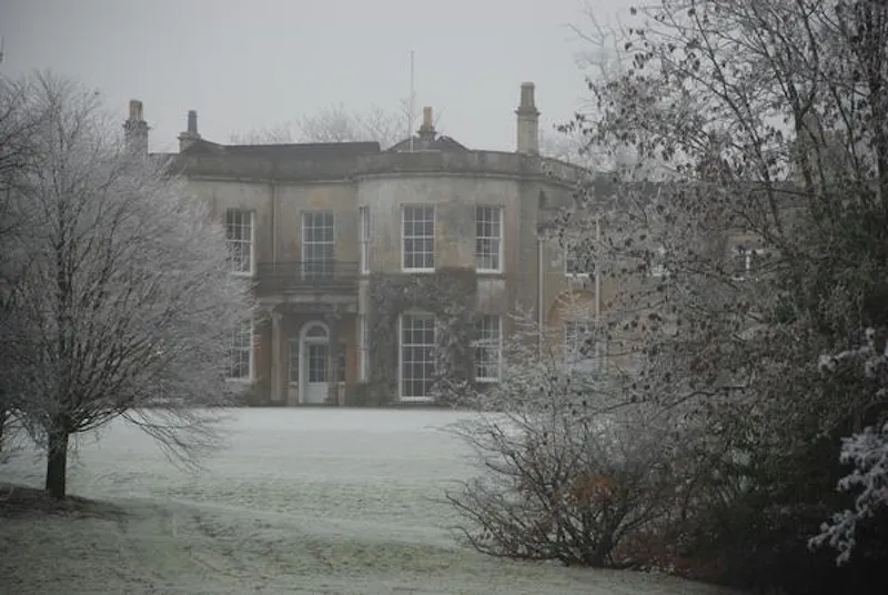 Garden at Palladian bed & breakfast in Harptree, A1291 (photo 6)