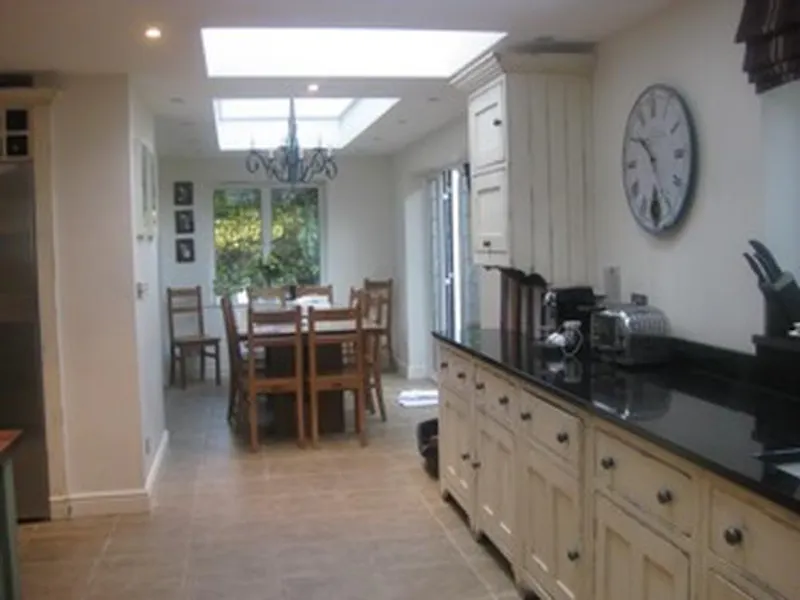 Dining room at Film location D2095 in Hertfordshire (photo 9)