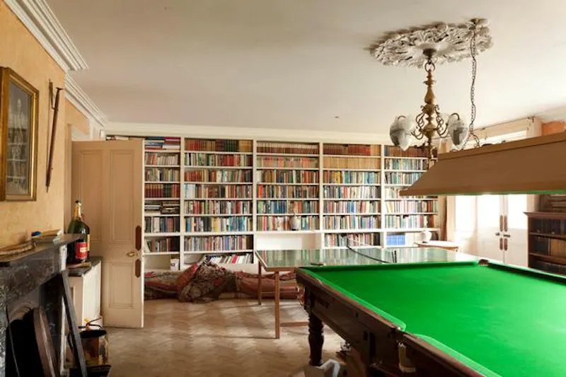 Library at Edenbridge Georgian mansion, A1293 (photo 58)