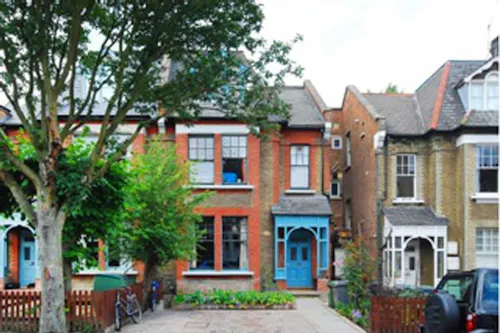 Brondesbury family home, B1583