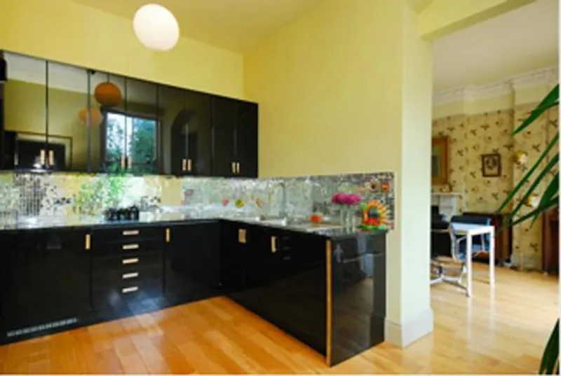 Brondesbury family home, B1583 (photo 4)