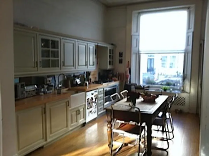 Kitchen at Ladbroke Grove garden flat, F1017 (photo 12)