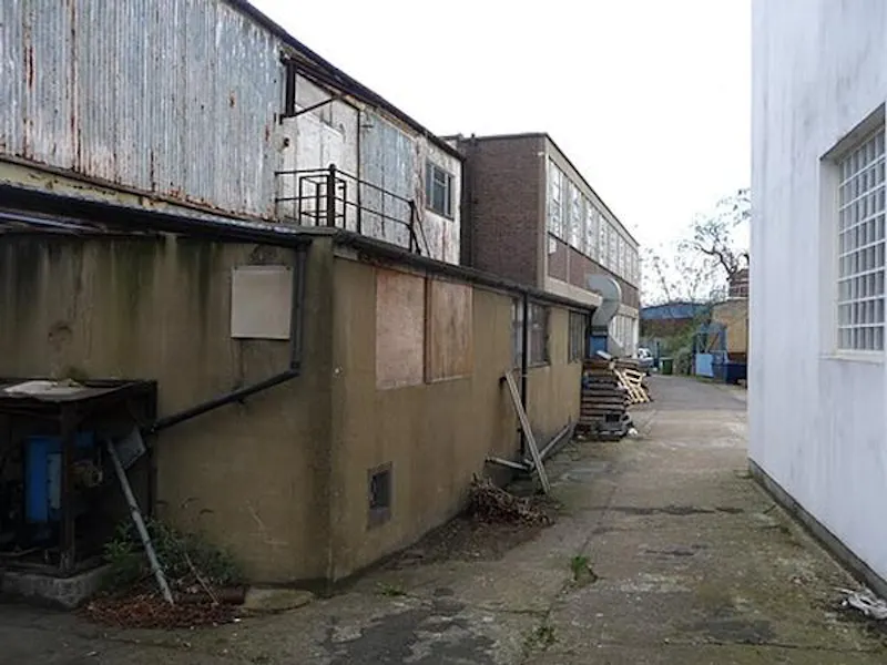 Wimbledon Park factory, Q61 (photo 1)