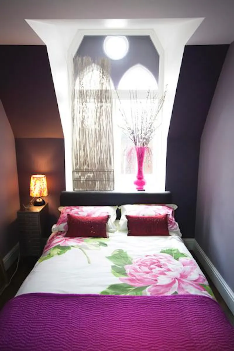 Bedroom at Funky St Pancras apartment, F1019 (photo 16)
