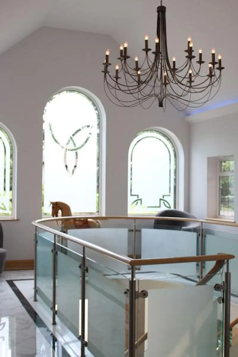 Landing at Stoke Poges modern mansion, D2100 (photo 12)