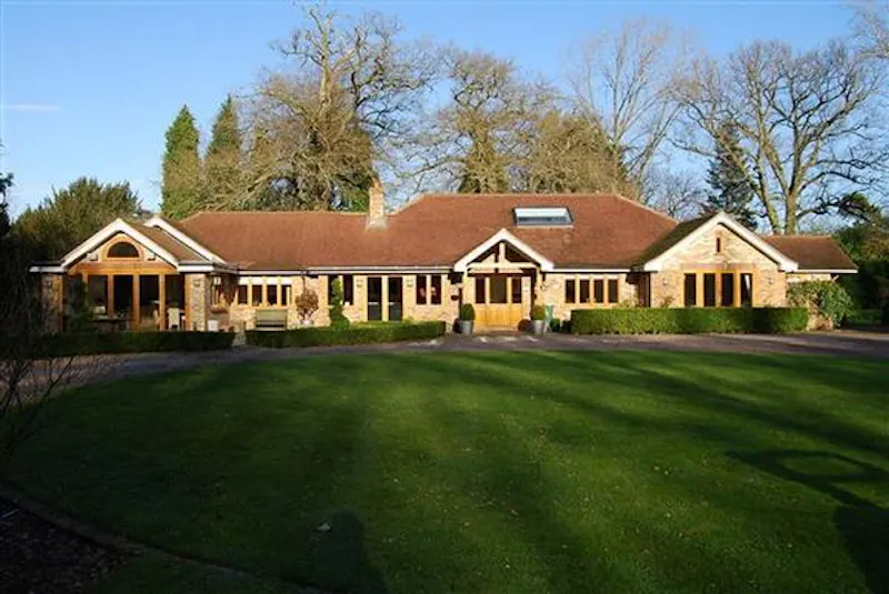 Film location D2102 in Buckinghamshire (photo 2)