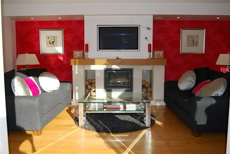 Living Room at Film location D2102 in Buckinghamshire (photo 3)