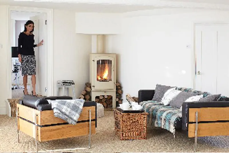 Drawing room at Converted Cranbrook oast house, Q62 (photo 3)