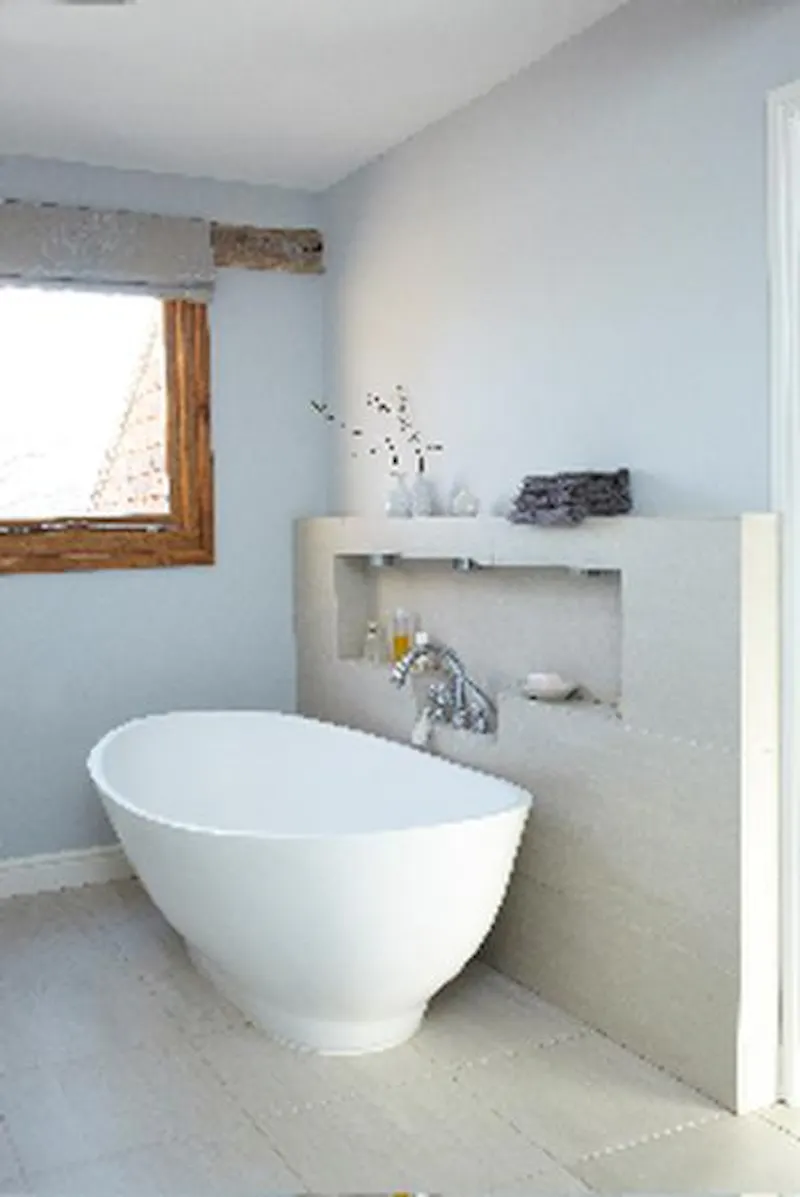 Bathroom at Converted Cranbrook oast house, Q62 (photo 14)