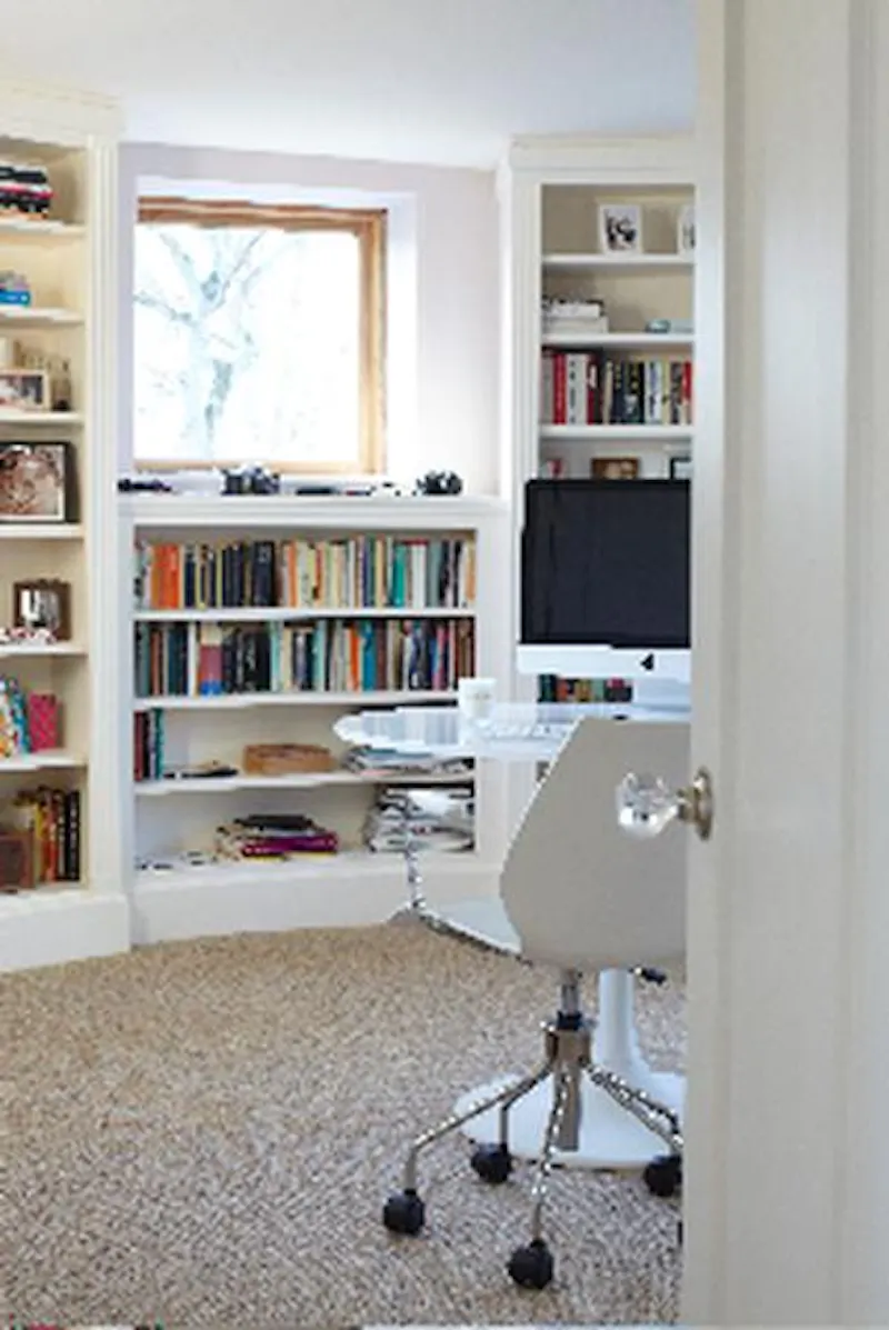 Study at Converted Cranbrook oast house, Q62 (photo 18)