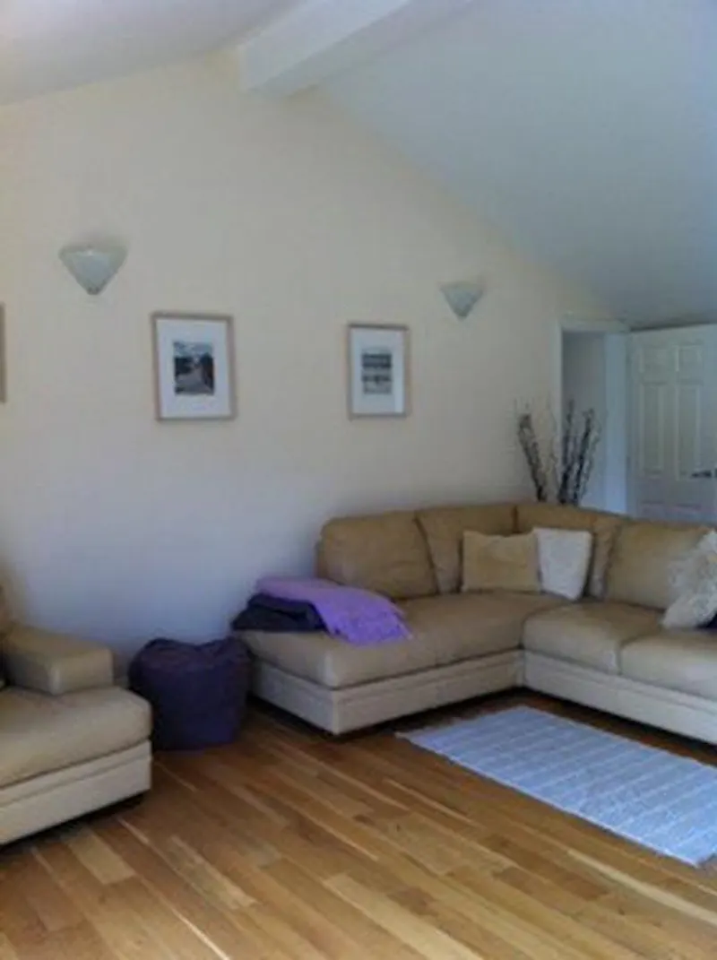 Living Room at Film location C825 in West Sussex (photo 4)
