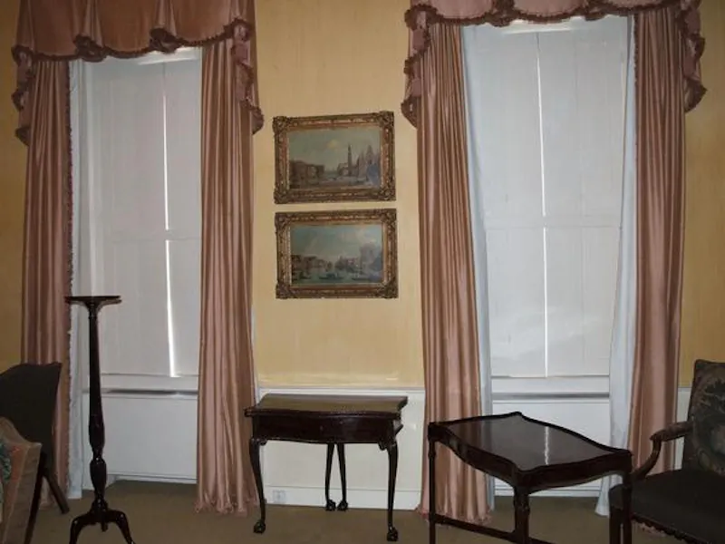 Chateau style house near Luton, A1296 (photo 12)