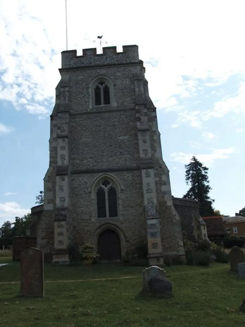 Chateau style house near Luton, A1296 (photo 28)